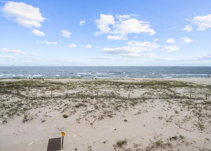 Eden's Waters-sleeps 19, Beach, Htd Prv, Pool, Golf, Arcade, Lux Services, Strlnk Holiday home