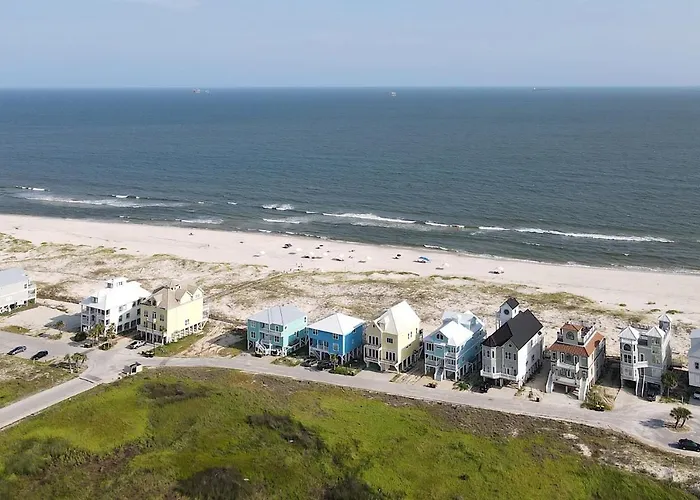 Holiday home Eden's Waters-sleeps 19, Beach, Htd Prv, Pool, Golf, Arcade, Lux Services, Strlnk *